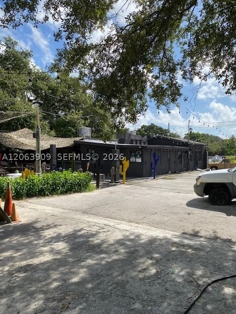 Real estate property located at 6010 2nd Ave, Miami-dade, Dixie Wayside Track, Miami, FL