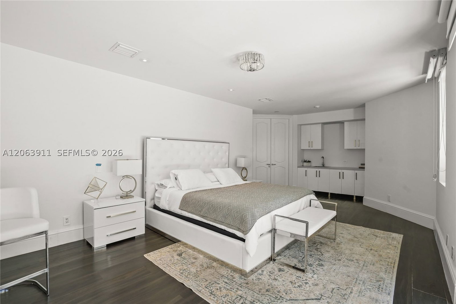 Real estate property located at 900 Northlake Dr, Broward, Hollywood Lakes Section, Hollywood, FL