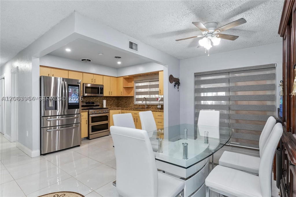 Real estate property located at 1211 179th St, Miami-dade, Scott Lake Manor Sec 3, Miami Gardens, FL