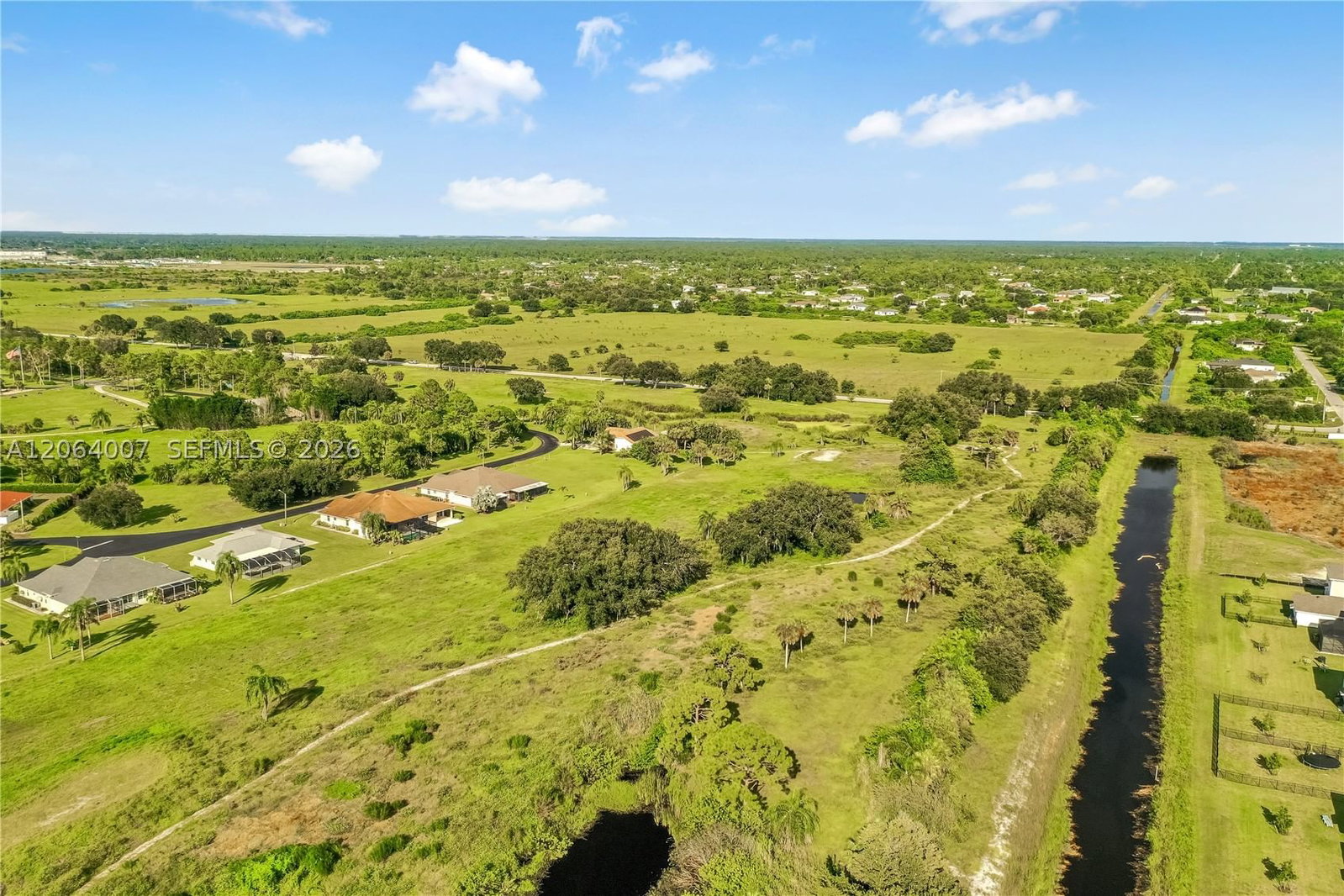 Real estate property located at 19941 GREEN PASTURE RD, Lee, Savanna Lakes North, Lehigh Acres, FL