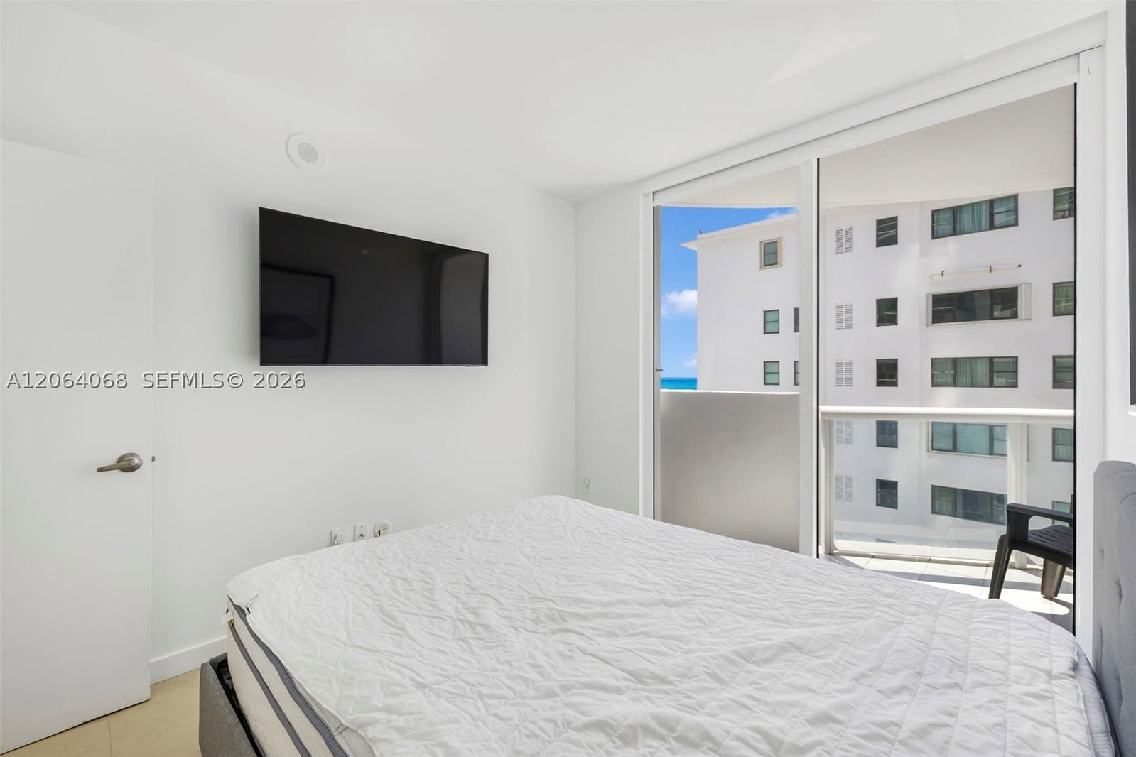 Real estate property located at 6365 Collins Ave #805, Miami-dade, Akoya Condo, Miami Beach, FL