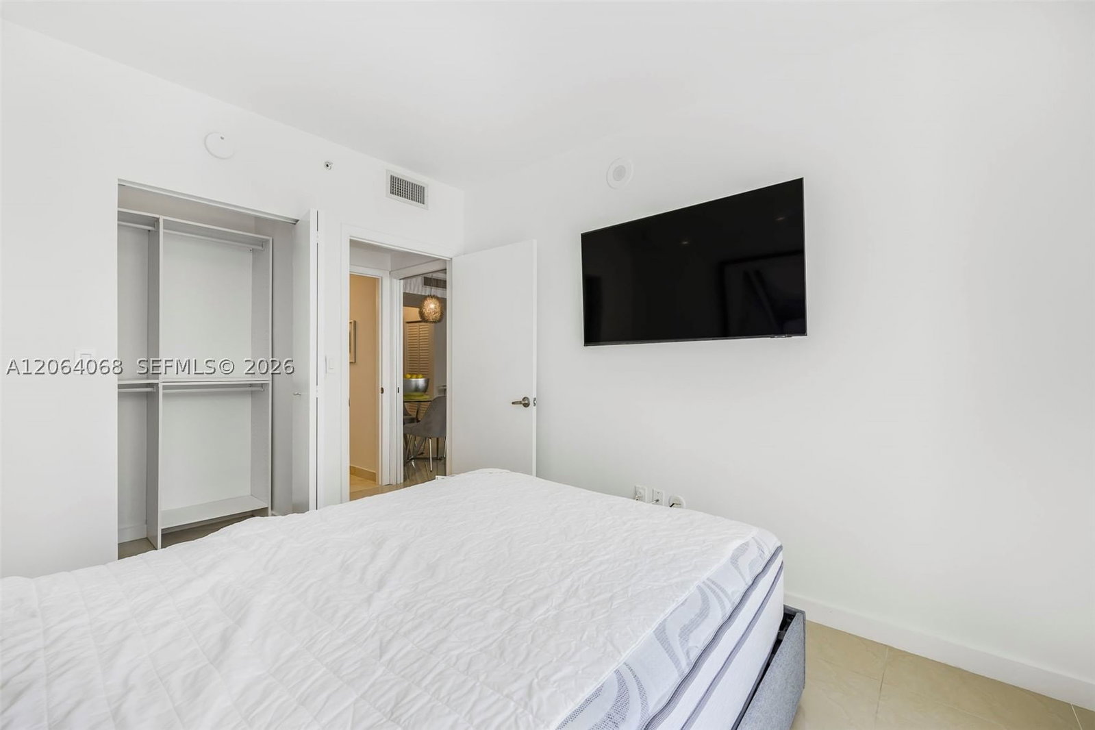 Real estate property located at 6365 Collins Ave #805, Miami-dade, Akoya Condo, Miami Beach, FL