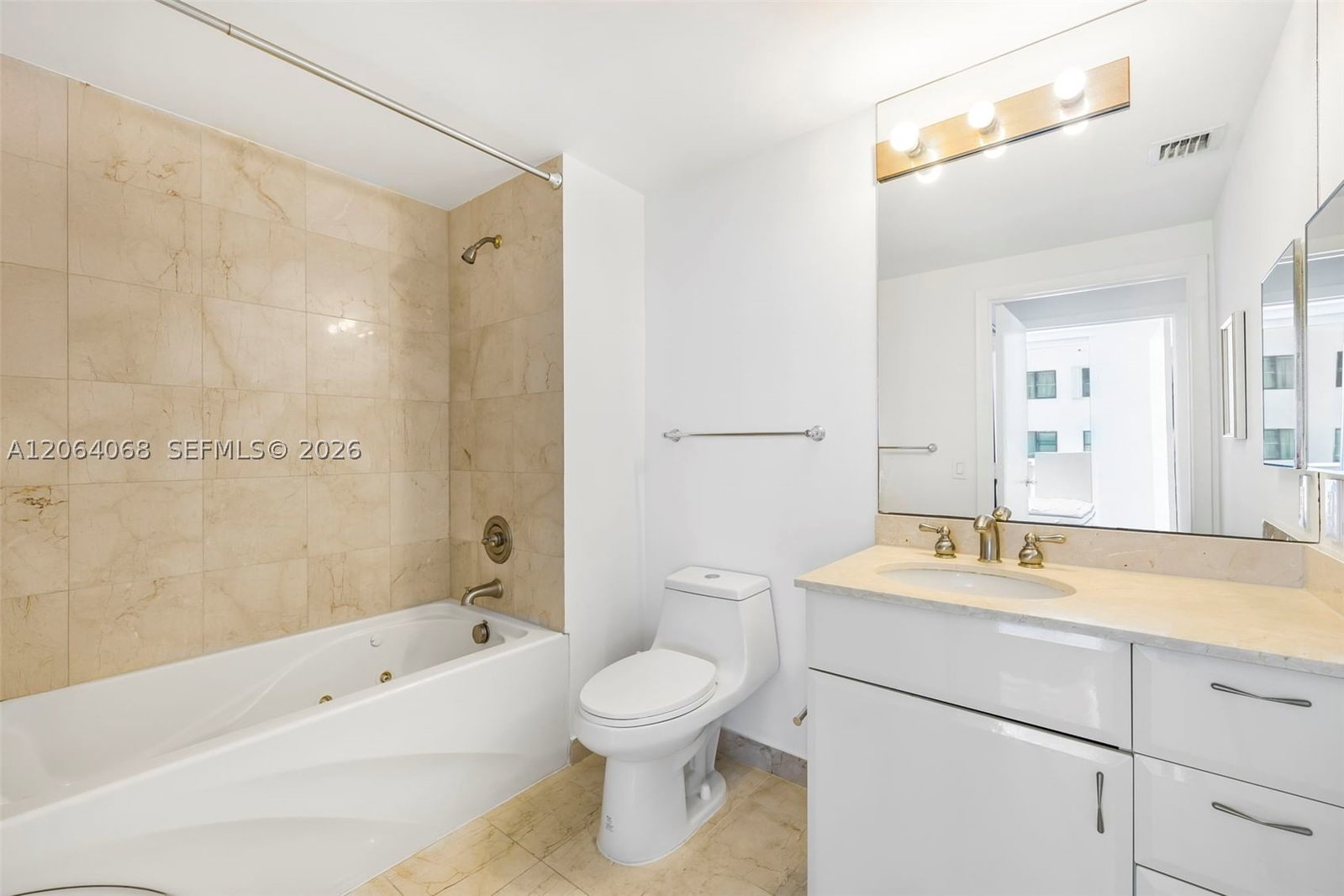 Real estate property located at 6365 Collins Ave #805, Miami-dade, Akoya Condo, Miami Beach, FL