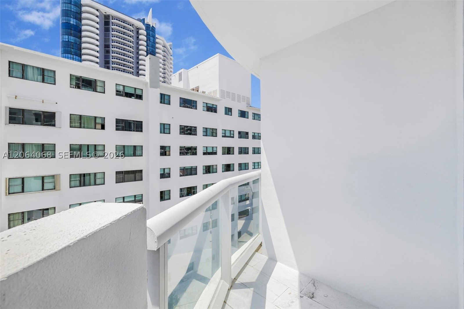 Real estate property located at 6365 Collins Ave #805, Miami-dade, Akoya Condo, Miami Beach, FL