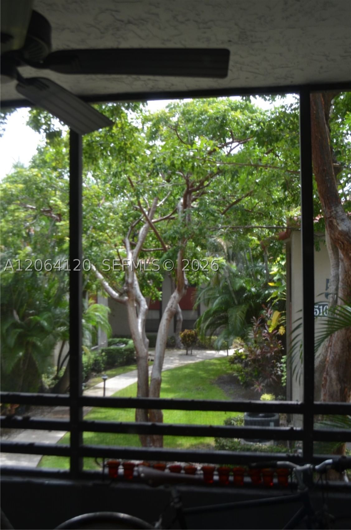 Real estate property located at 11554 10th St #11554, Broward, Pierpointe One Condo I, Pembroke Pines, FL