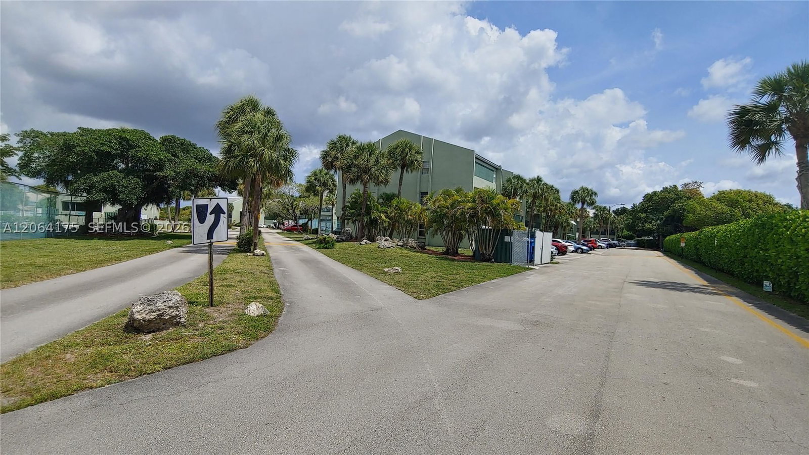 Real estate property located at 8921 28th Dr #62, Broward, Sun And Lake Condo, Coral Springs, FL