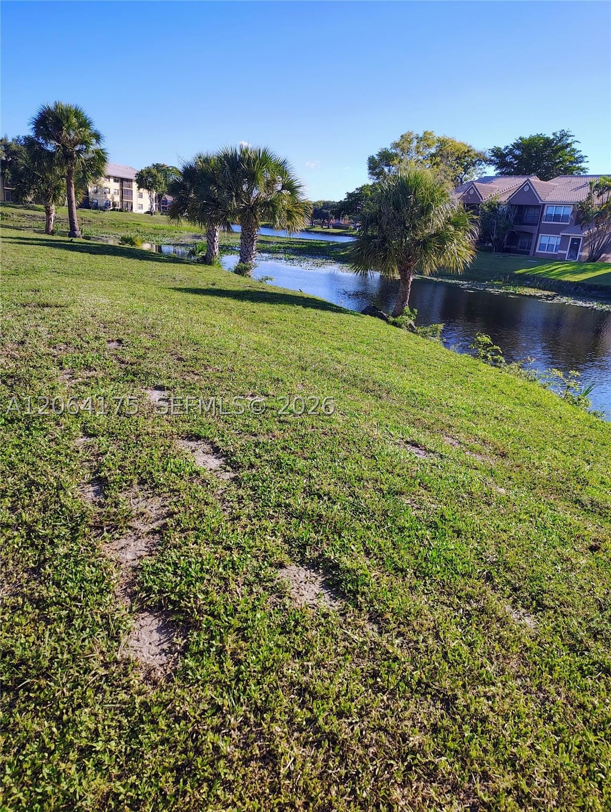 Real estate property located at 8921 28th Dr #62, Broward, Sun And Lake Condo, Coral Springs, FL