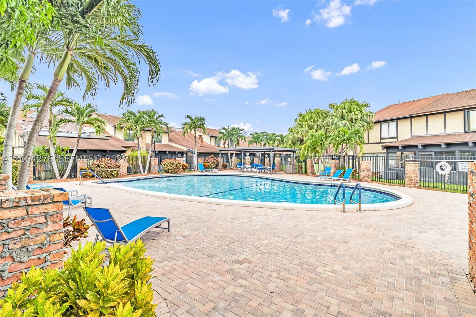 Real estate property located at 8957 44th Ct, Broward, Springtree Lakes, Sunrise, FL