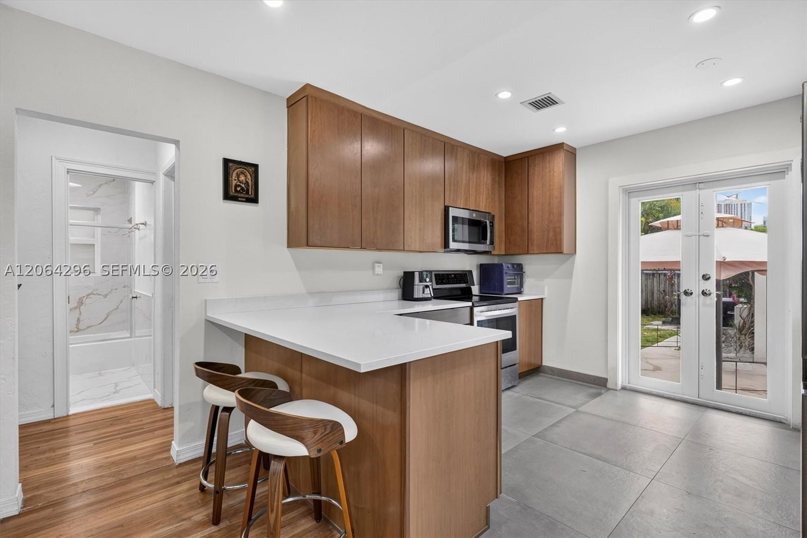 Real estate property located at 3780 27th Ter, Miami-dade, Douglas Manor, Miami, FL