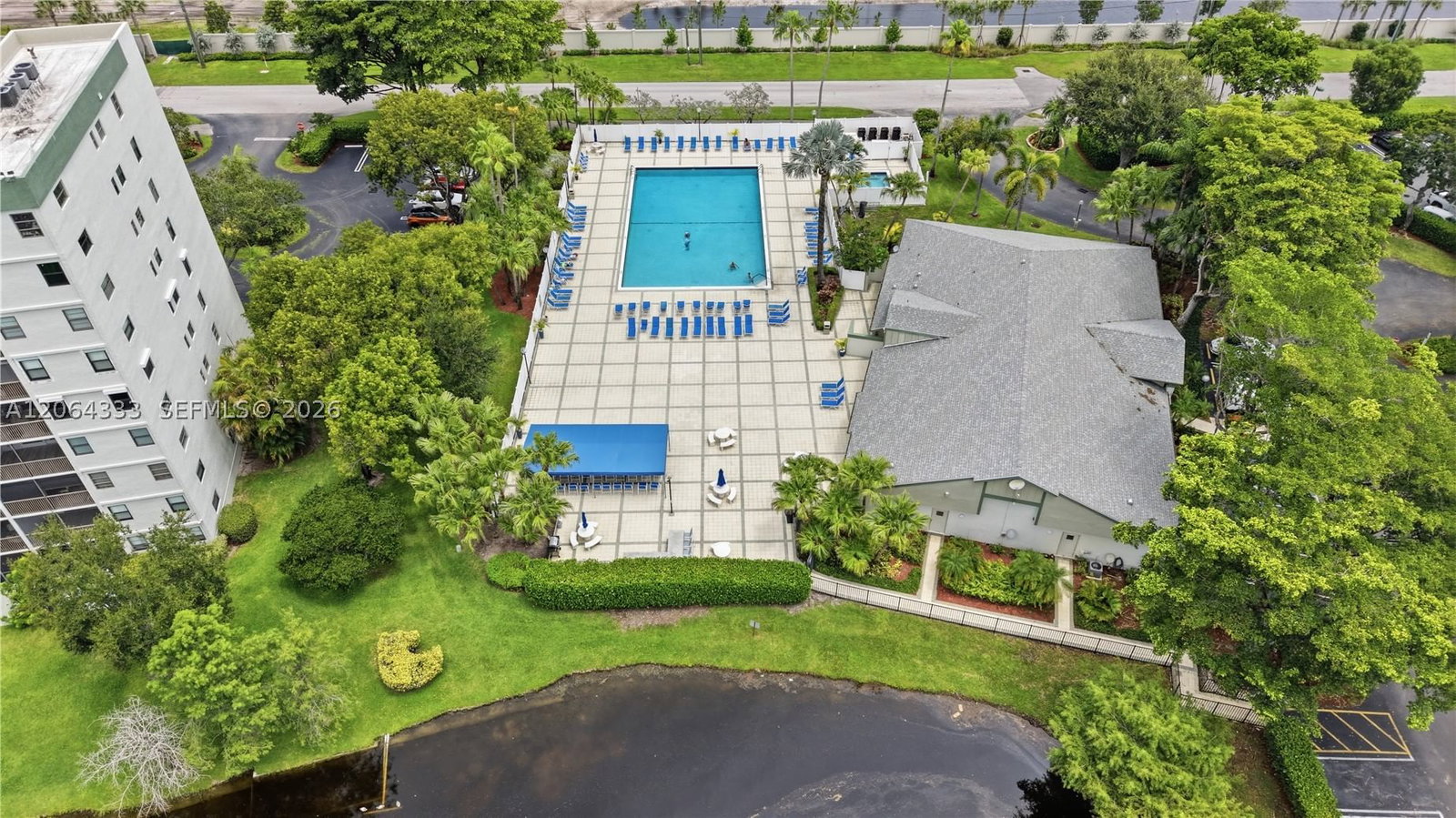 Real estate property located at 2240 Cypress Bend Dr #505, Broward, Cypress Bend Condominium, Pompano Beach, FL