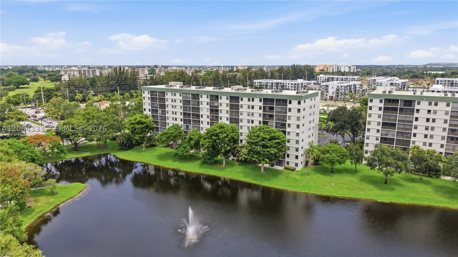 Real estate property located at 2240 Cypress Bend Dr #505, Broward, Cypress Bend Condominium, Pompano Beach, FL