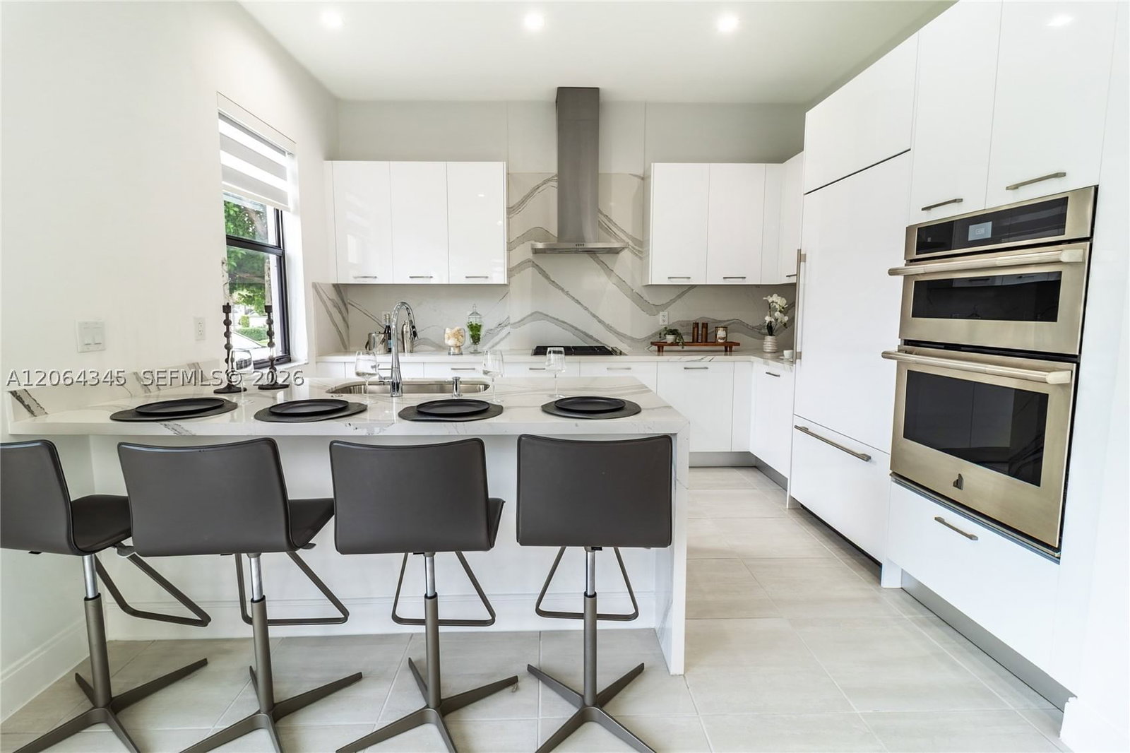 Real estate property located at 4311 82nd Ave, Miami-dade, Downtown Doral South Phas, Doral, FL