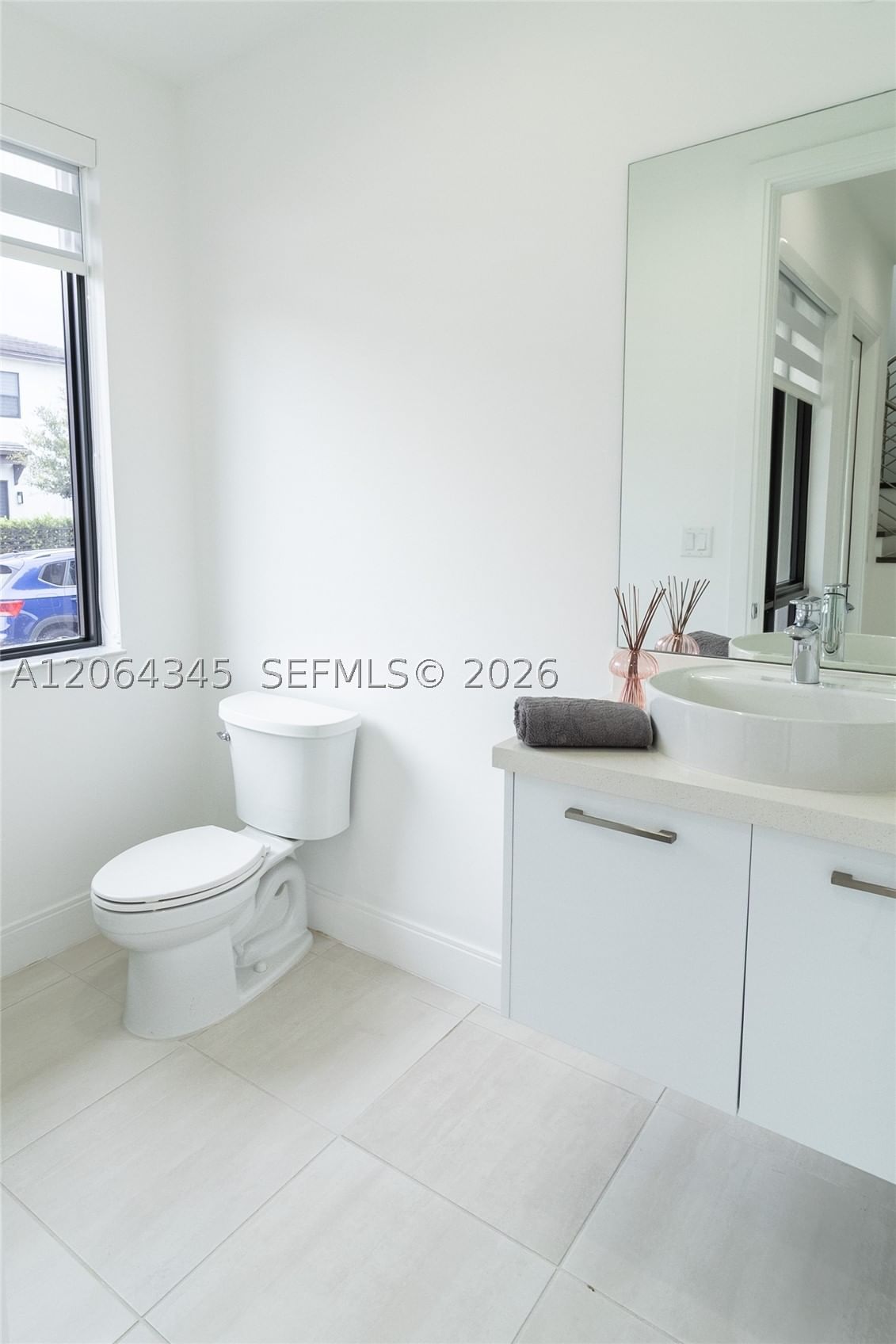 Real estate property located at 4311 82nd Ave, Miami-dade, Downtown Doral South Phas, Doral, FL