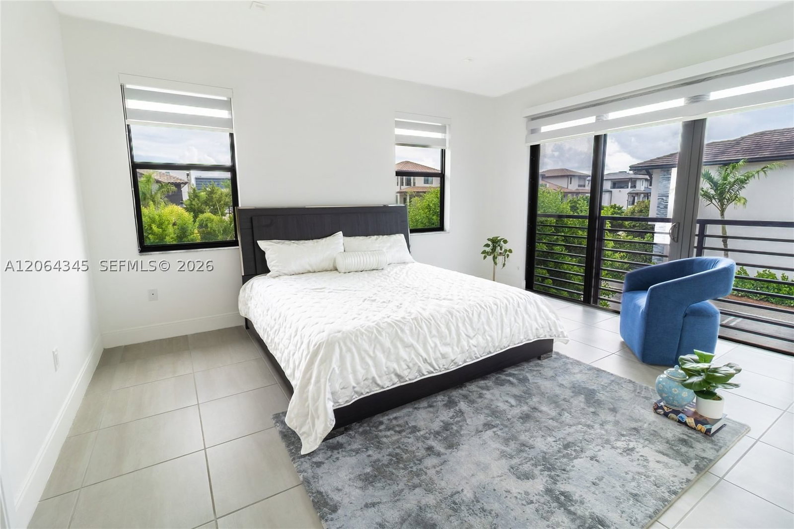 Real estate property located at 4311 82nd Ave, Miami-dade, Downtown Doral South Phas, Doral, FL