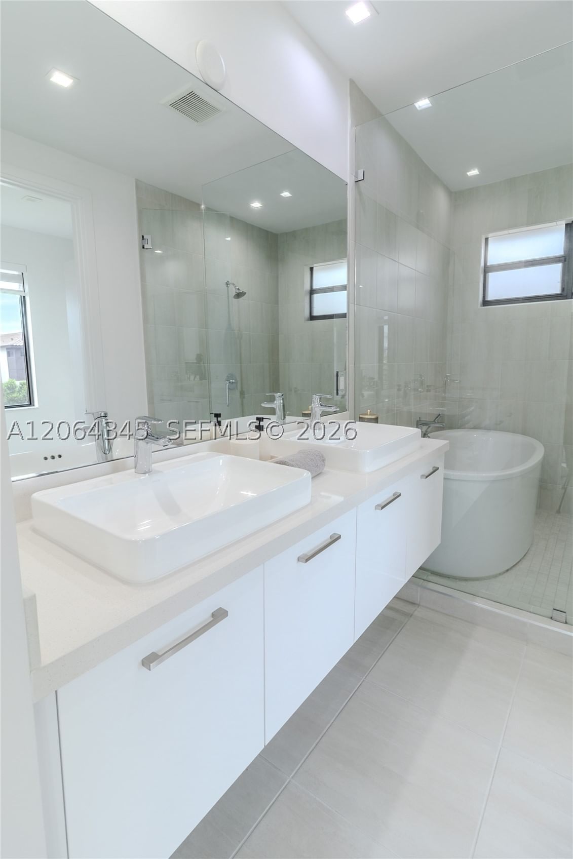 Real estate property located at 4311 82nd Ave, Miami-dade, Downtown Doral South Phas, Doral, FL