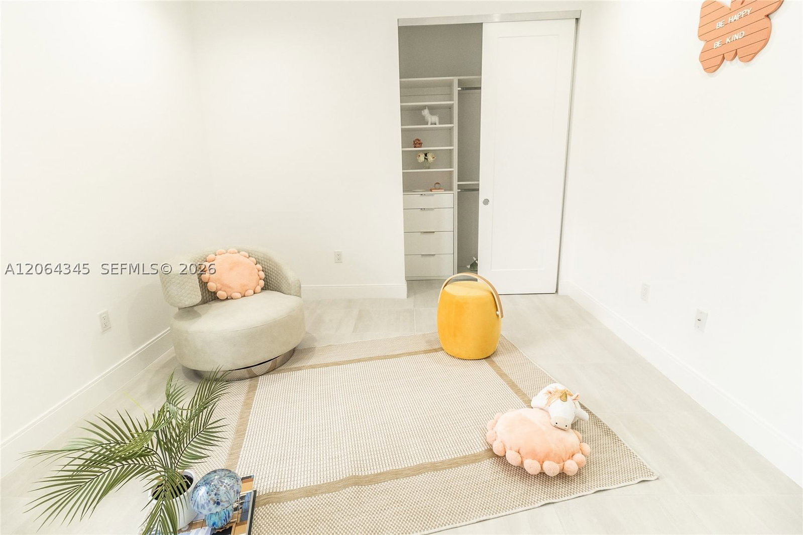 Real estate property located at 4311 82nd Ave, Miami-dade, Downtown Doral South Phas, Doral, FL