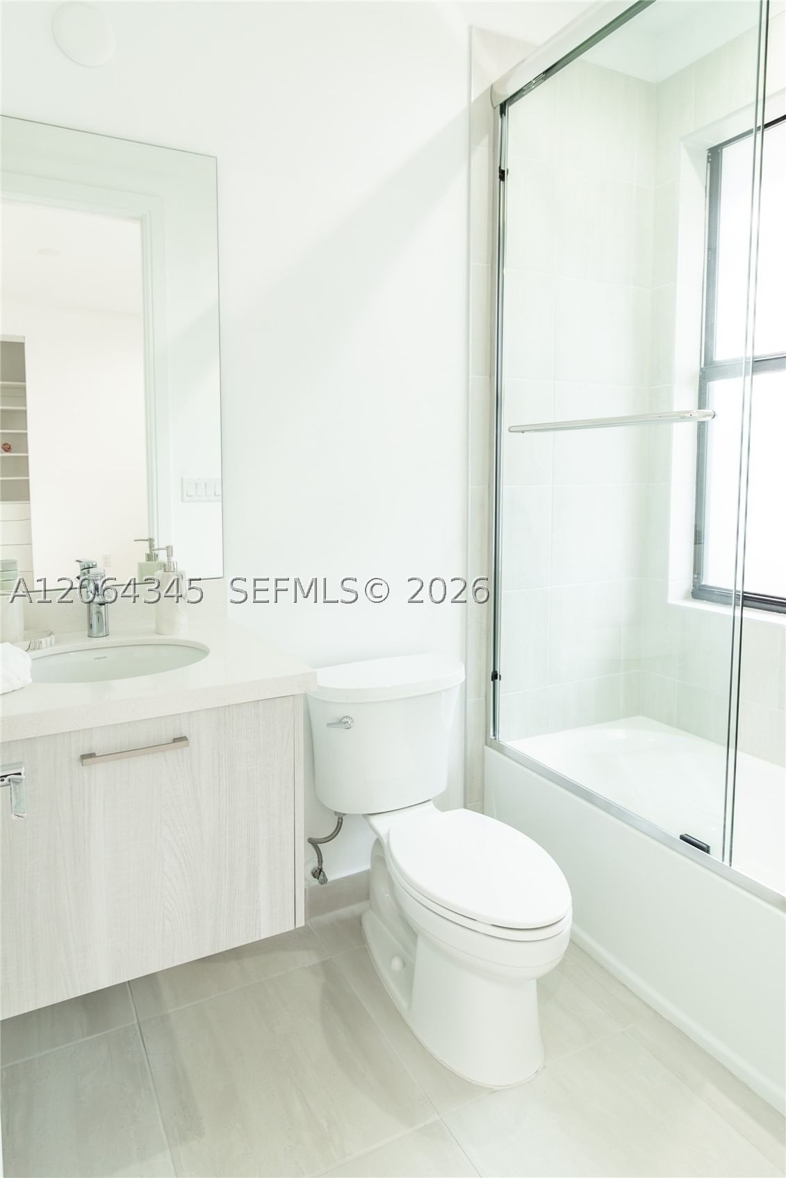 Real estate property located at 4311 82nd Ave, Miami-dade, Downtown Doral South Phas, Doral, FL