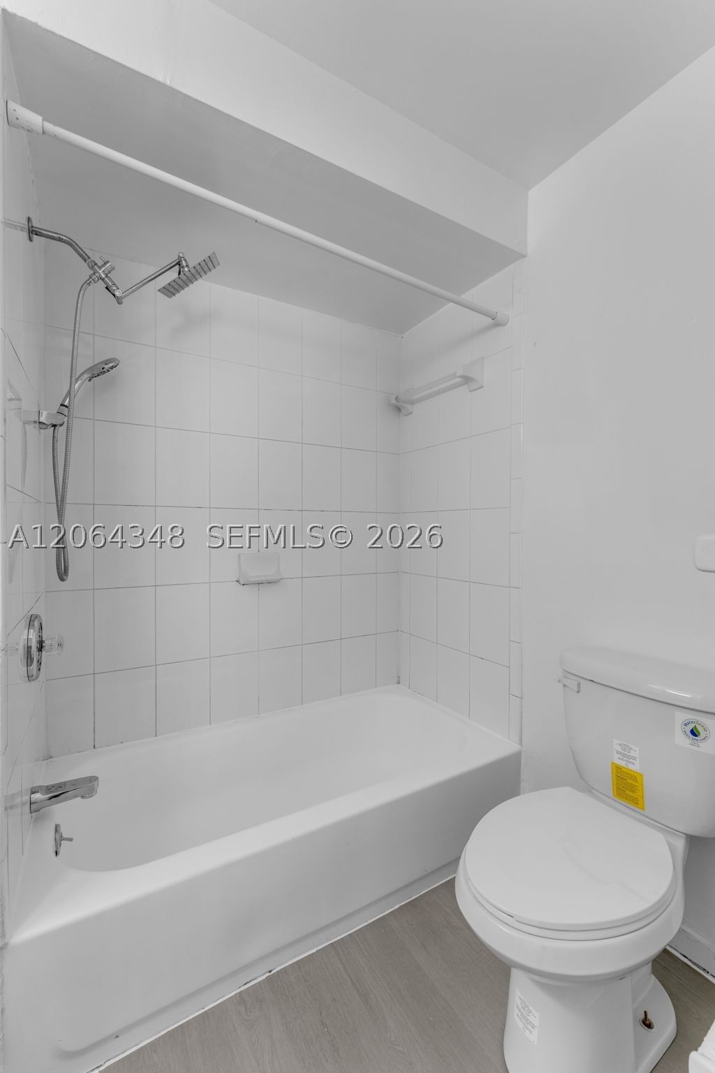 Real estate property located at 15416 85th Ter #180, Miami-dade, Olympian Gdn Condo, Miami, FL