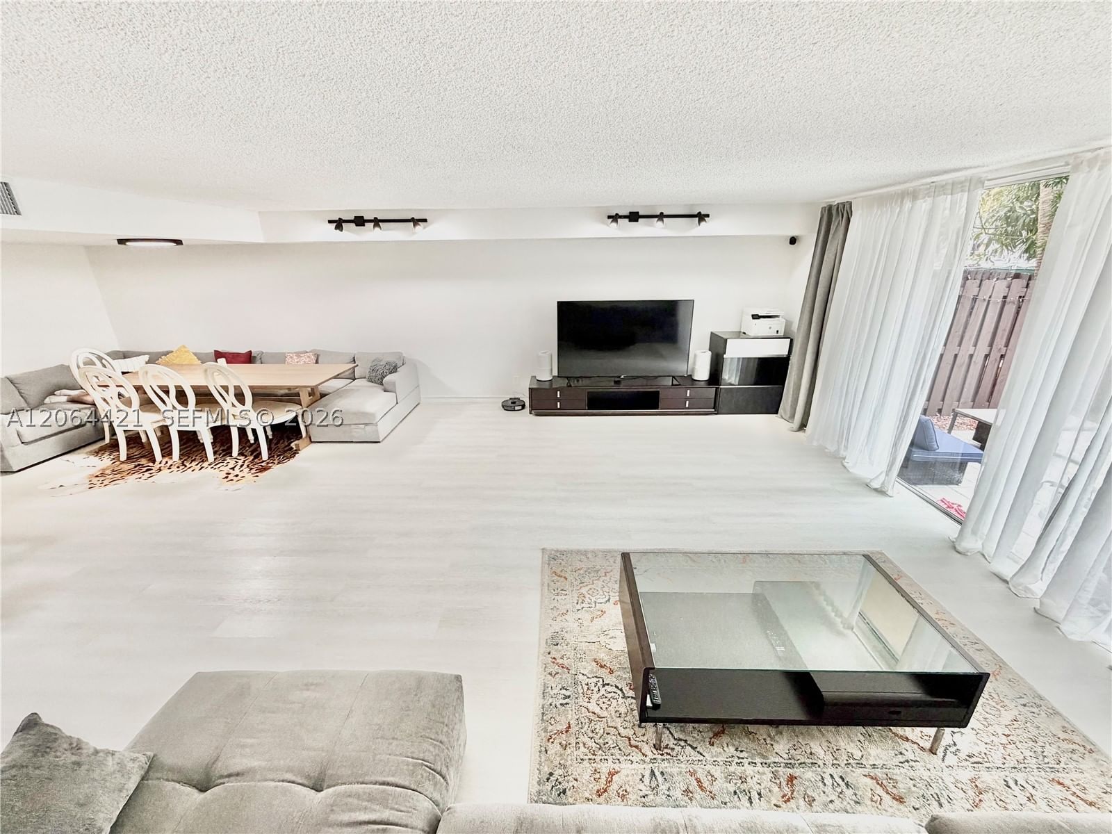 Real estate property located at 2203 7th St #14, Broward, Venetian Park, Hallandale Beach, FL