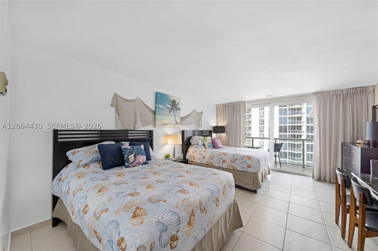 Real estate property located at 19201 Collins Ave #1117, Miami-dade, The Aventura Beach Club C, Sunny Isles Beach, FL