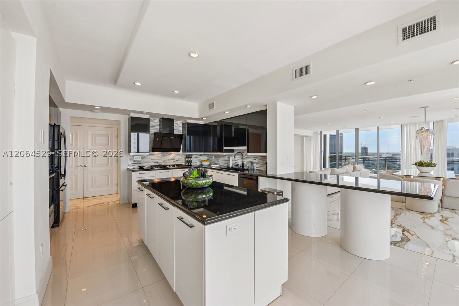 Real estate property located at 3535 Ocean Dr #2106, Broward, Diplomat Oceanfront Resid, Hollywood, FL