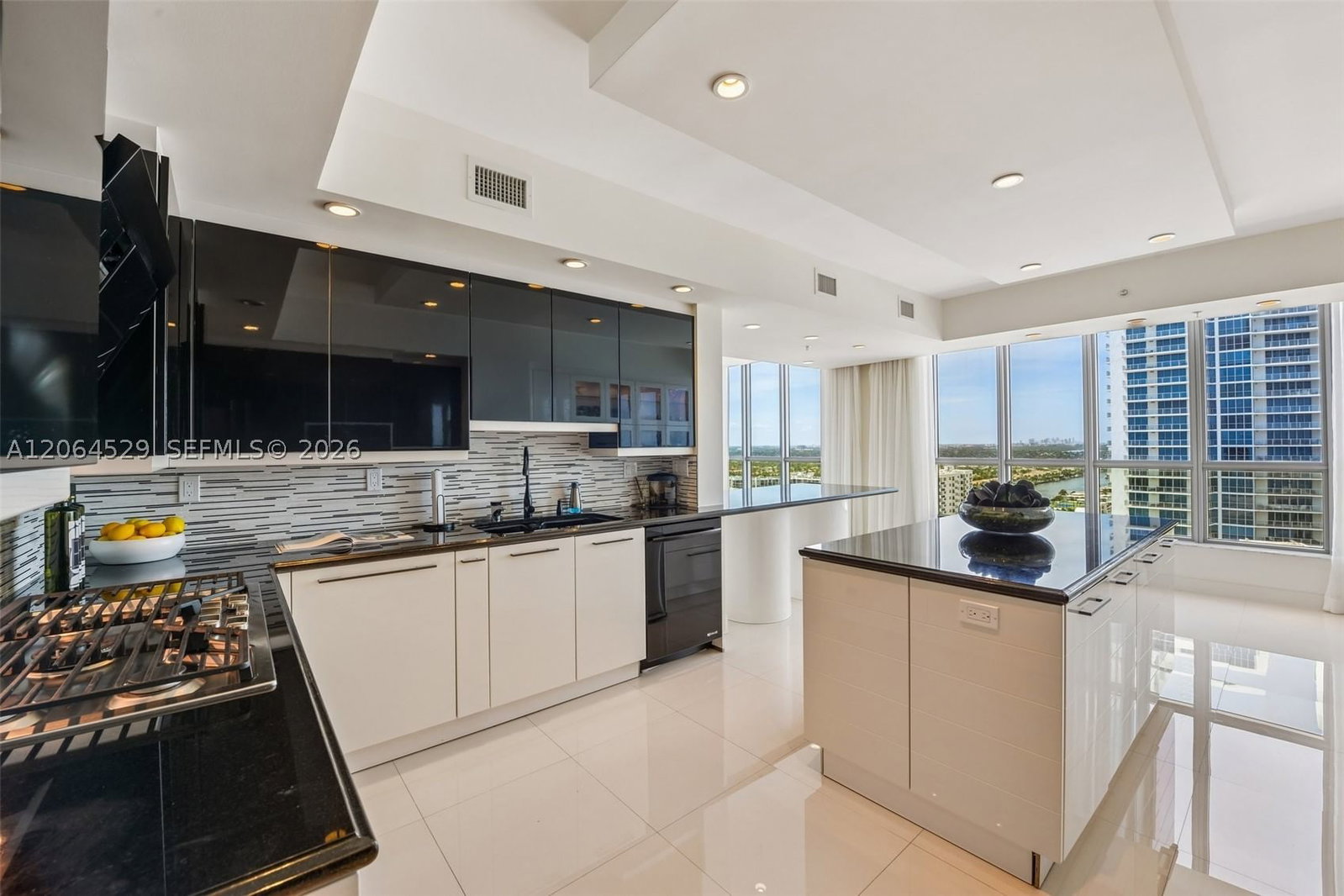 Real estate property located at 3535 Ocean Dr #2106, Broward, Diplomat Oceanfront Resid, Hollywood, FL