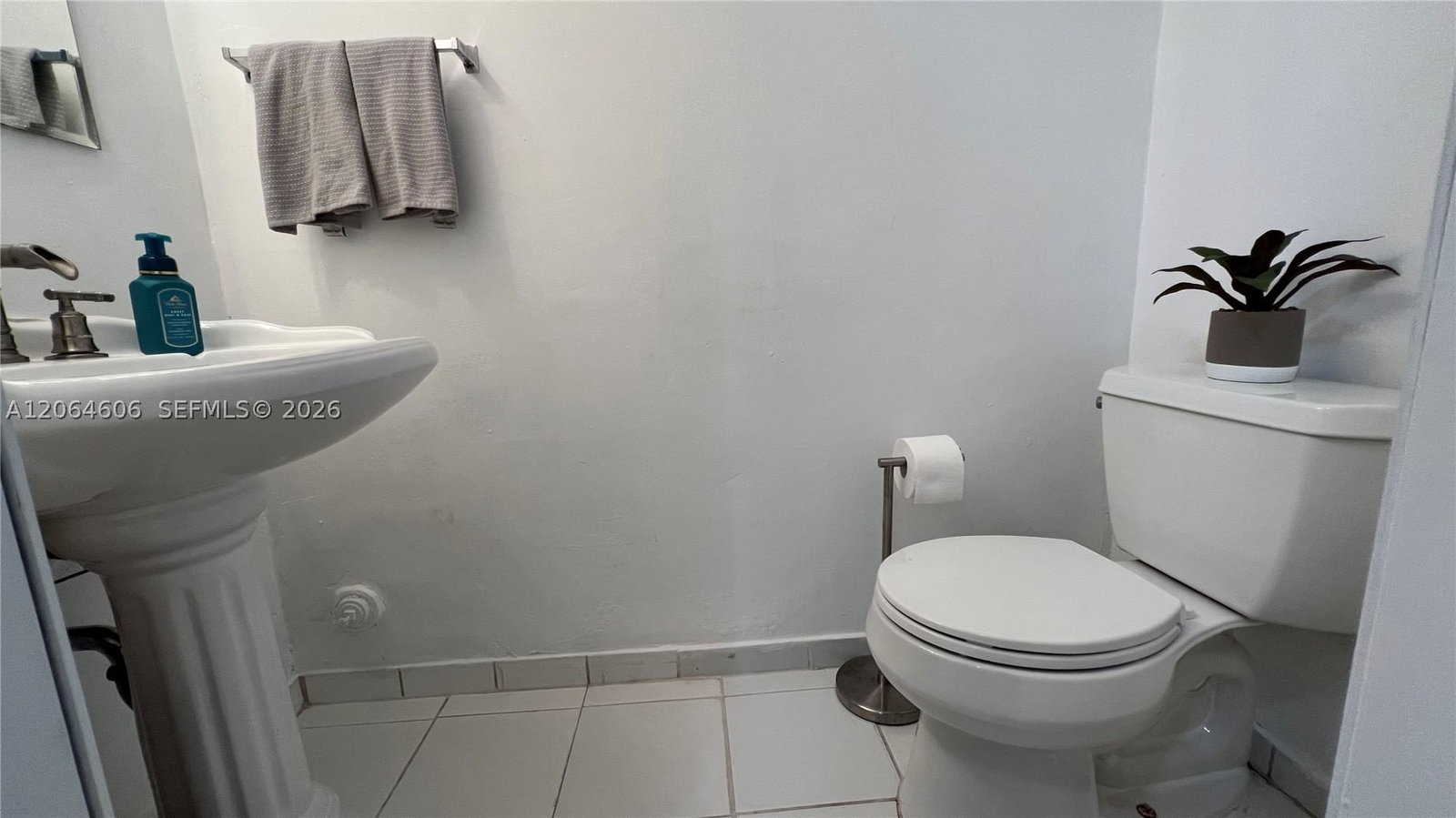Real estate property located at 2061 123rd St, Miami-dade, Areta Estates Sec 2, North Miami, FL