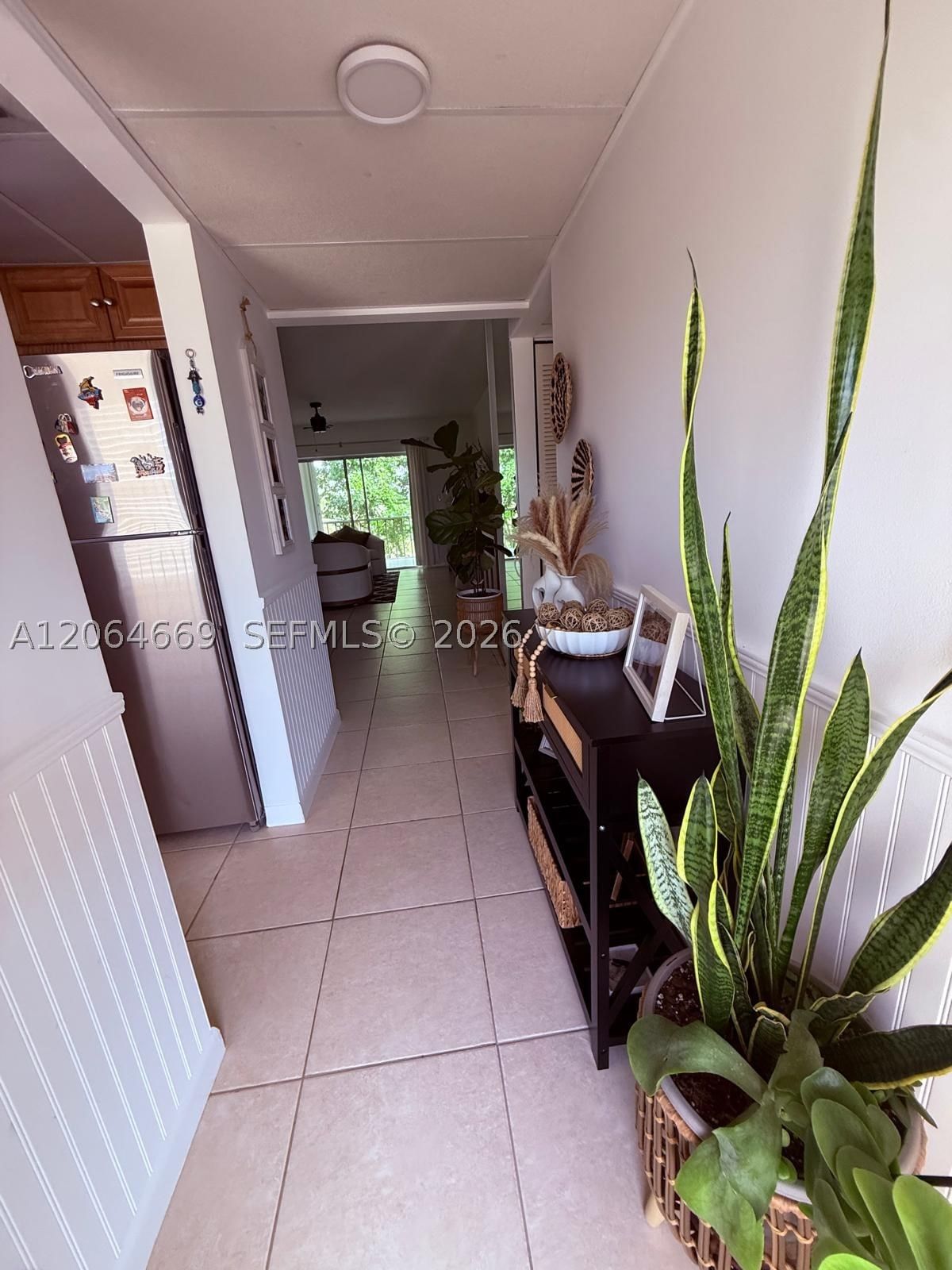 Real estate property located at 1055 Country Club Dr #402, Broward, Oriole Golf & Tennis Club, Margate, FL