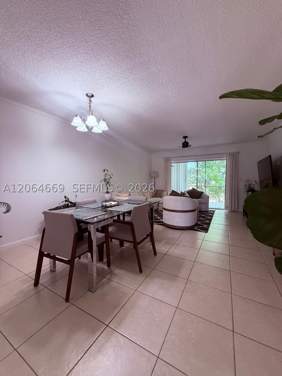 Real estate property located at 1055 Country Club Dr #402, Broward, Oriole Golf & Tennis Club, Margate, FL
