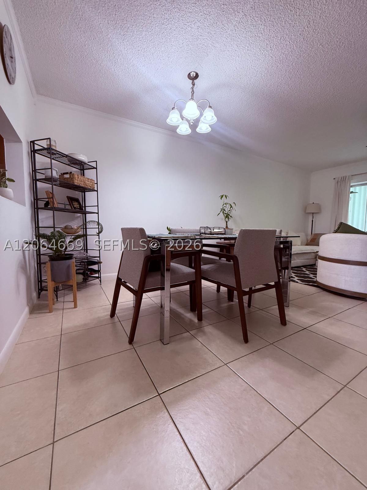 Real estate property located at 1055 Country Club Dr #402, Broward, Oriole Golf & Tennis Club, Margate, FL