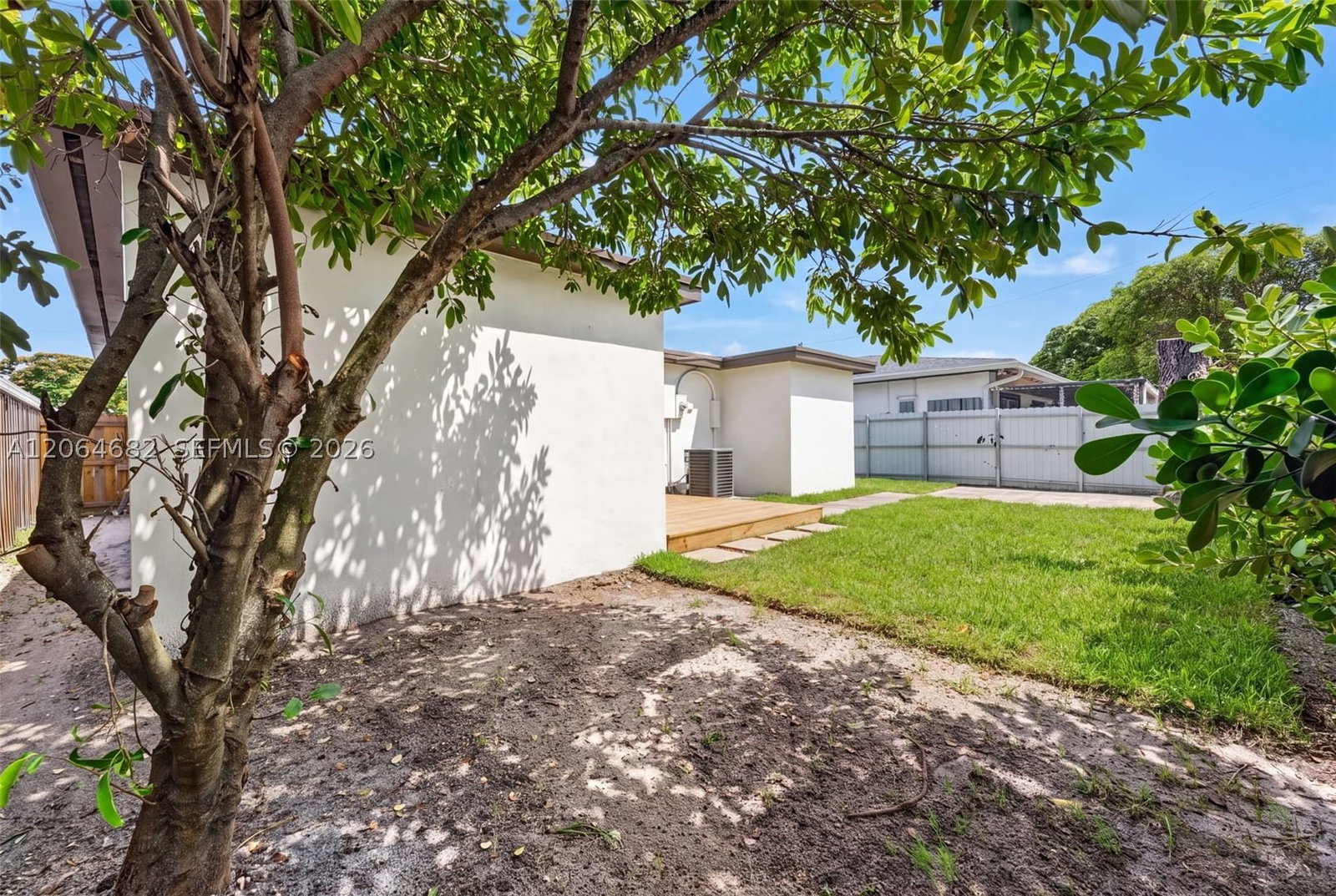 Real estate property located at 3620 58th Ave, Broward, Sunland Park Section 2, West Park, FL