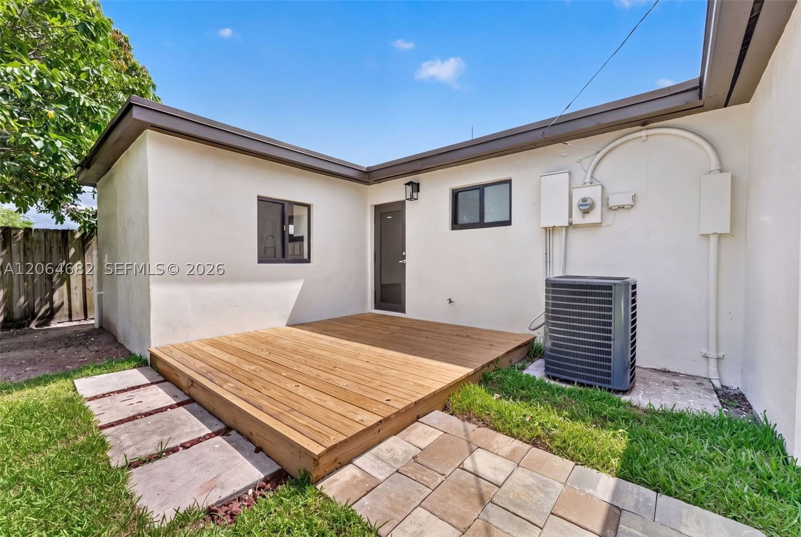 Real estate property located at 3620 58th Ave, Broward, Sunland Park Section 2, West Park, FL