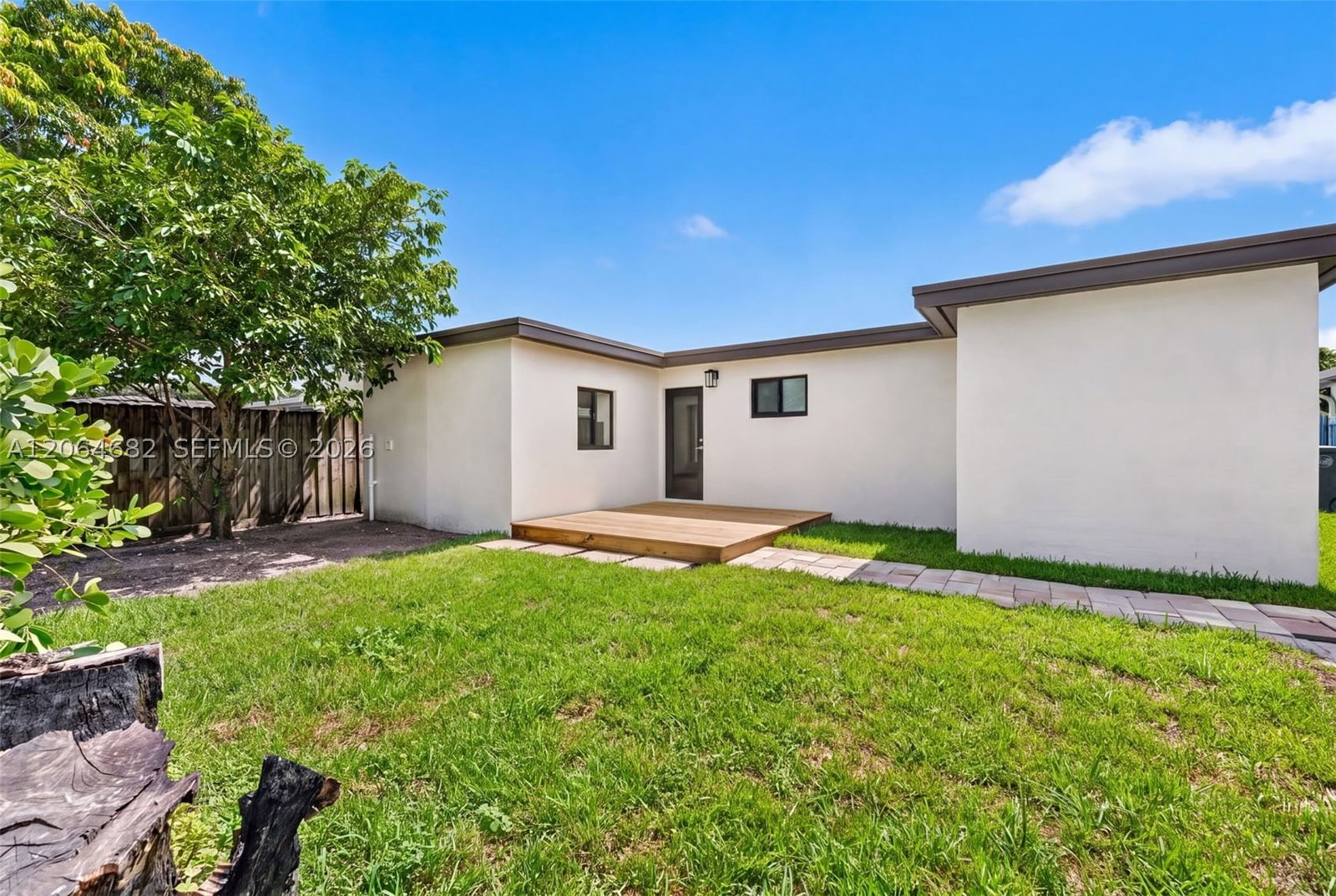Real estate property located at 3620 58th Ave, Broward, Sunland Park Section 2, West Park, FL