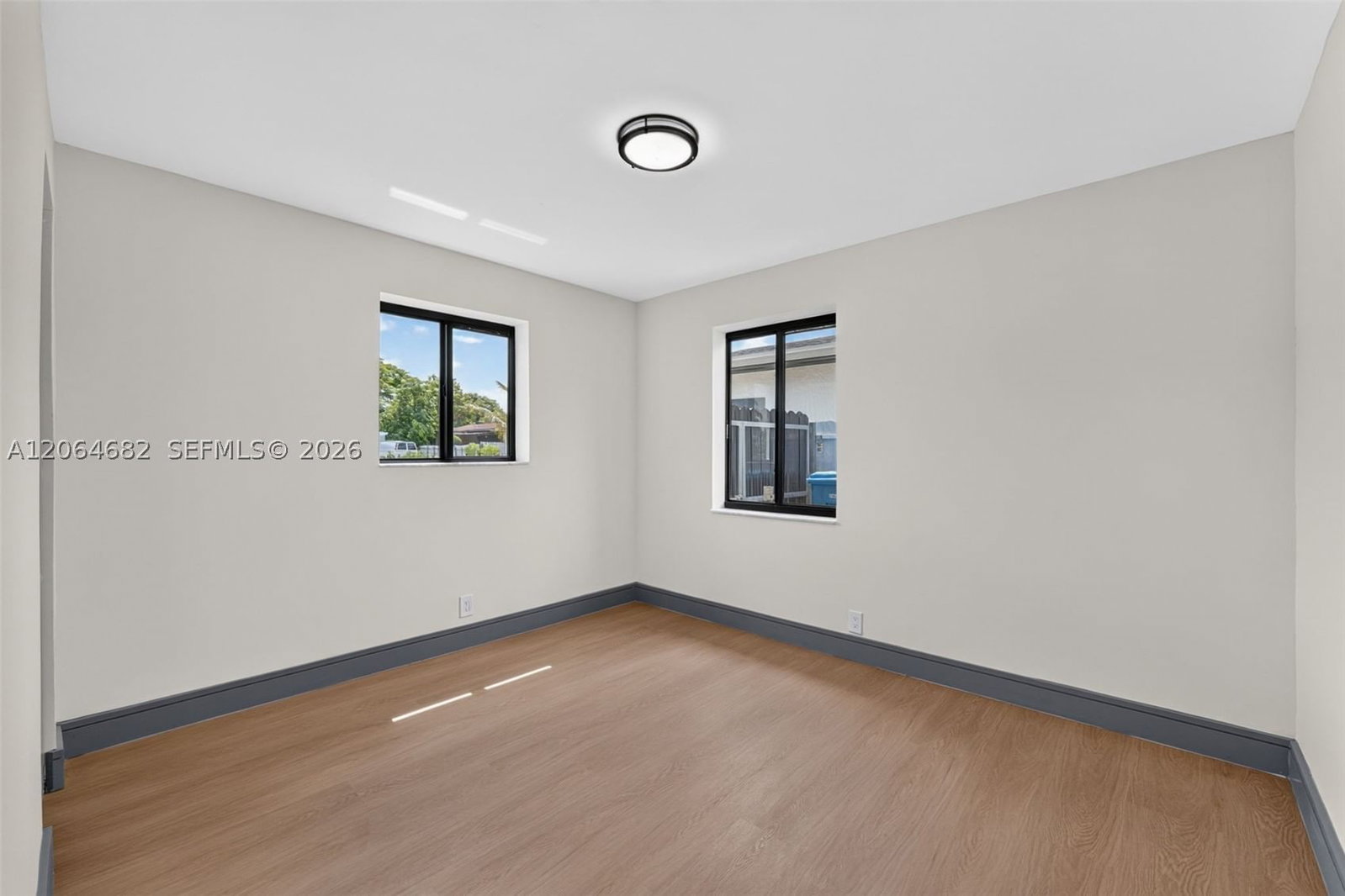 Real estate property located at 3620 58th Ave, Broward, Sunland Park Section 2, West Park, FL