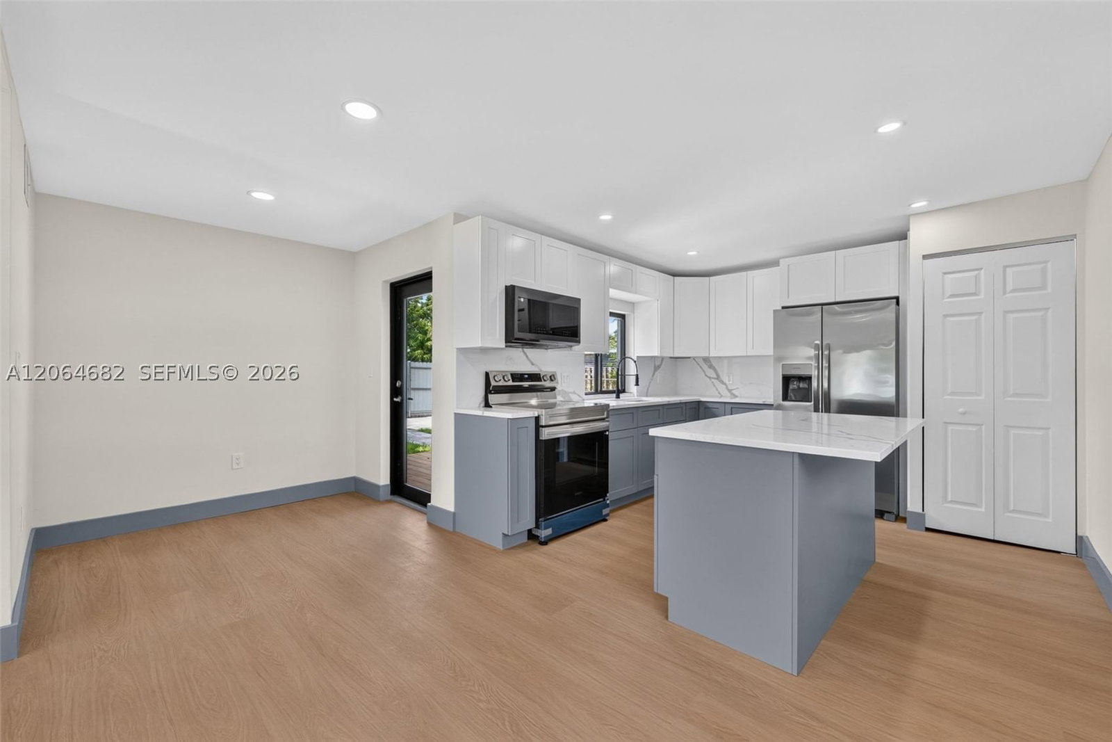 Real estate property located at 3620 58th Ave, Broward, Sunland Park Section 2, West Park, FL