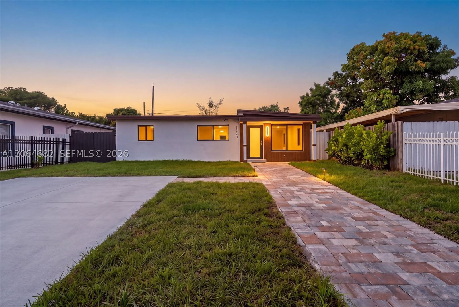 Real estate property located at 3620 58th Ave, Broward, Sunland Park Section 2, West Park, FL