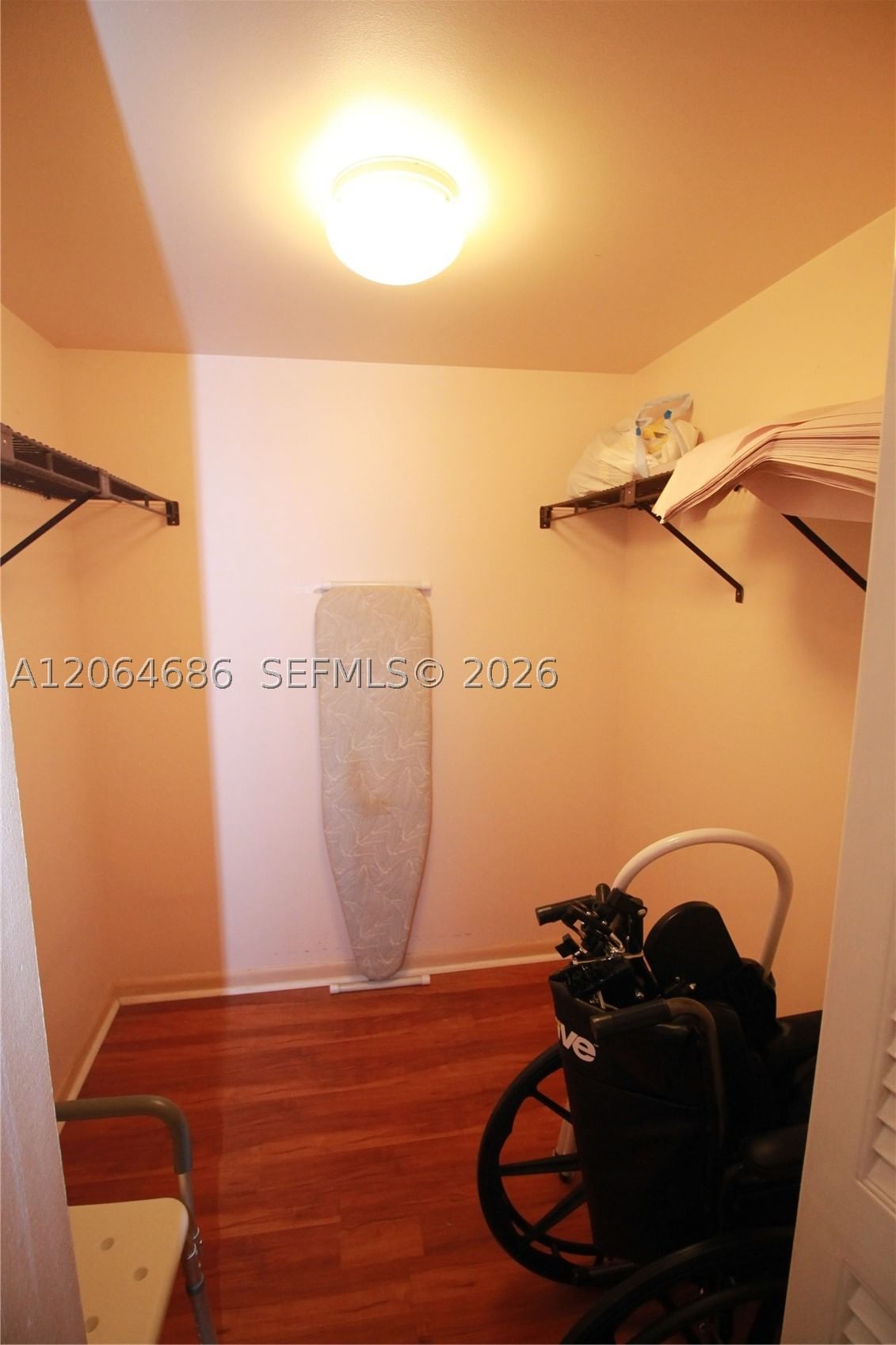 Real estate property located at 900 Colony Point Cir #216, Broward, Colony Point 1 Condo, Pembroke Pines, FL