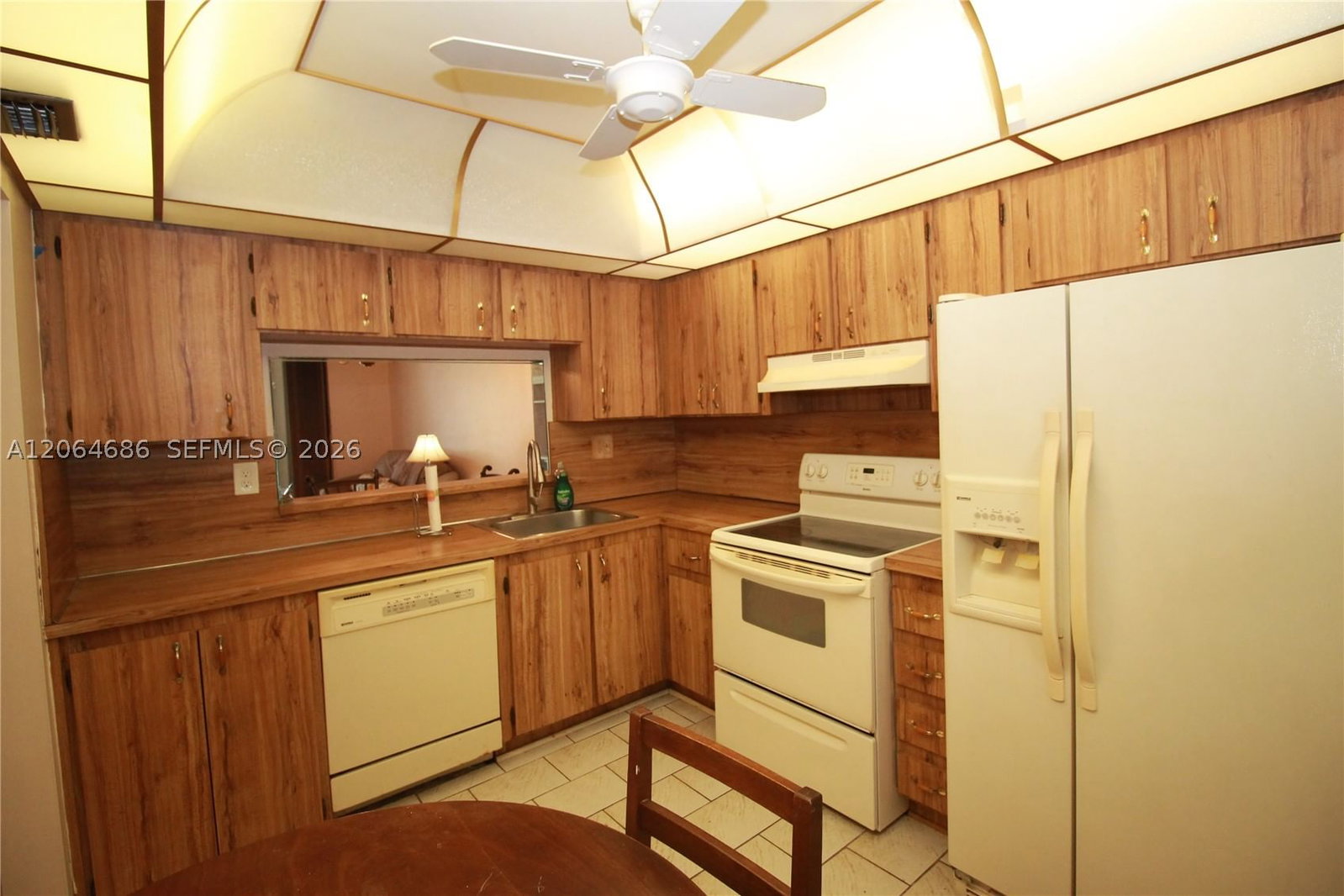 Real estate property located at 900 Colony Point Cir #216, Broward, Colony Point 1 Condo, Pembroke Pines, FL