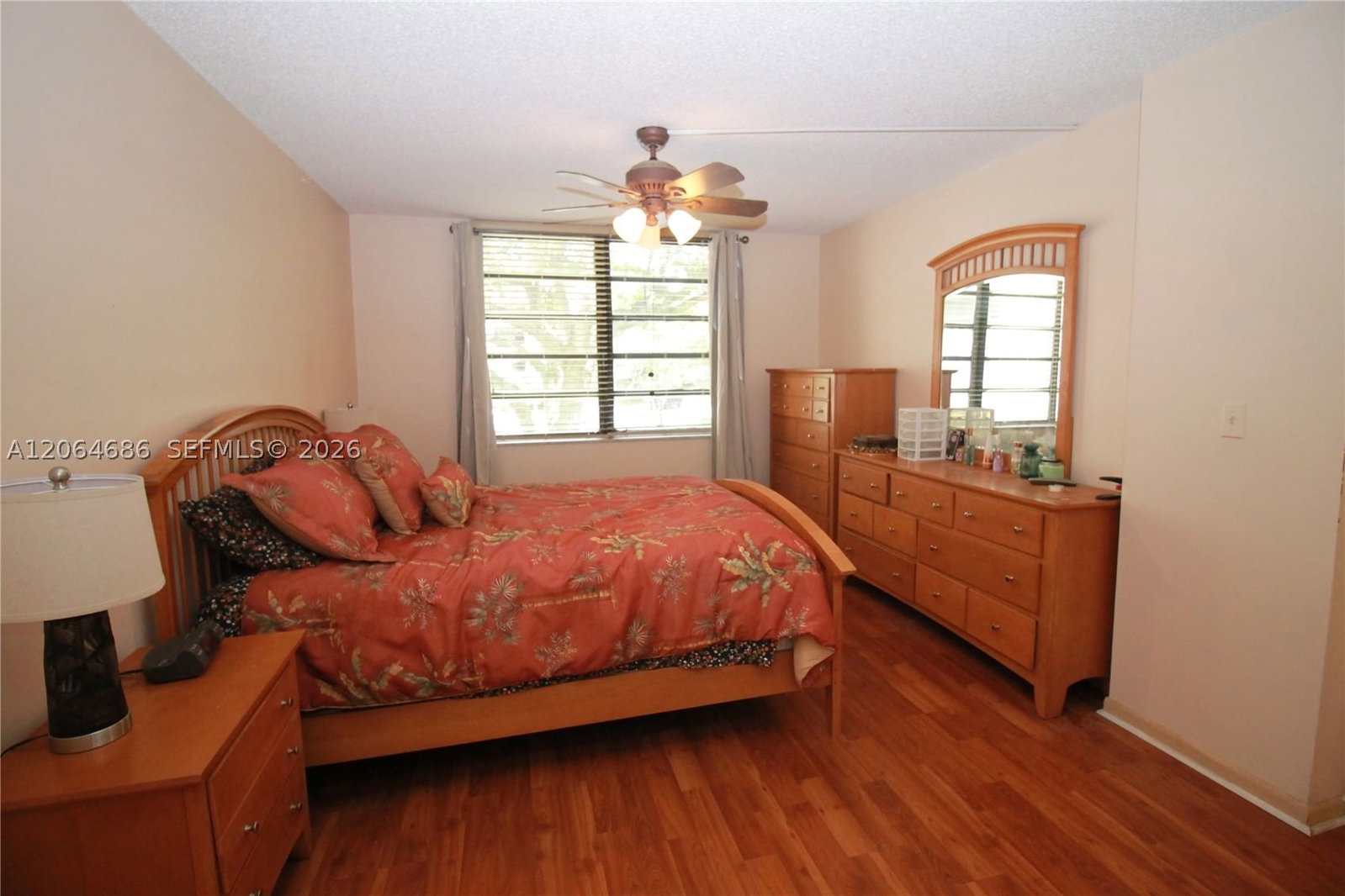 Real estate property located at 900 Colony Point Cir #216, Broward, Colony Point 1 Condo, Pembroke Pines, FL