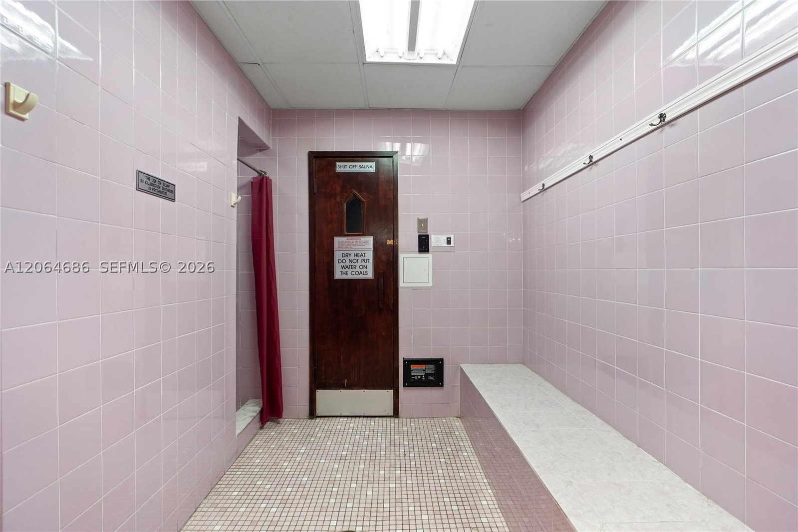Real estate property located at 900 Colony Point Cir #216, Broward, Colony Point 1 Condo, Pembroke Pines, FL