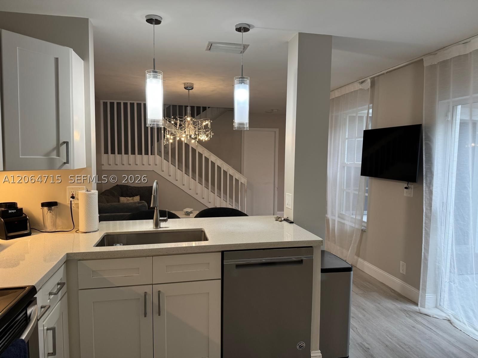 Real estate property located at 11008 Mainsail Dr, Broward, Embassy Lakes, Cooper City, FL