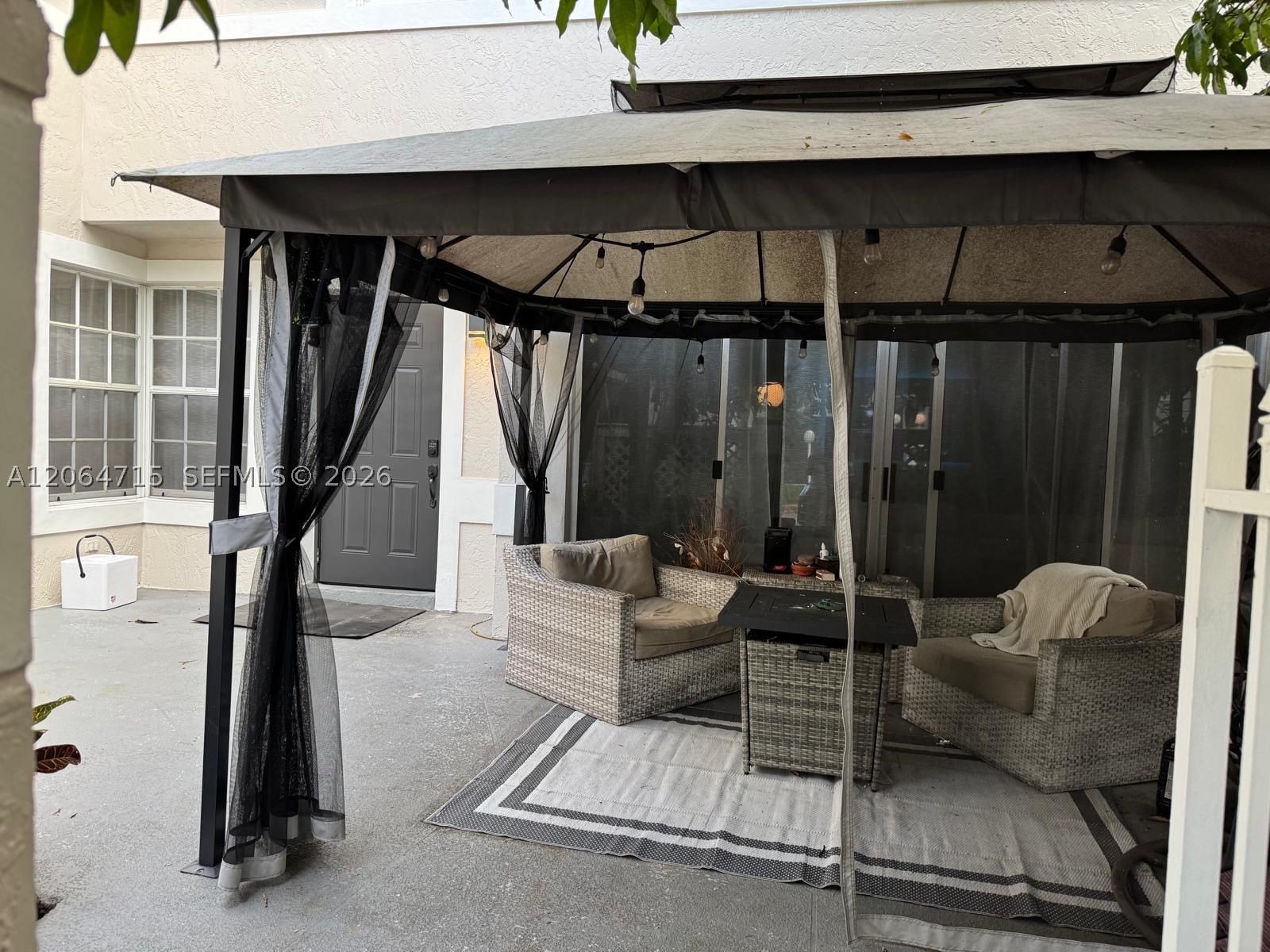 Real estate property located at 11008 Mainsail Dr, Broward, Embassy Lakes, Cooper City, FL