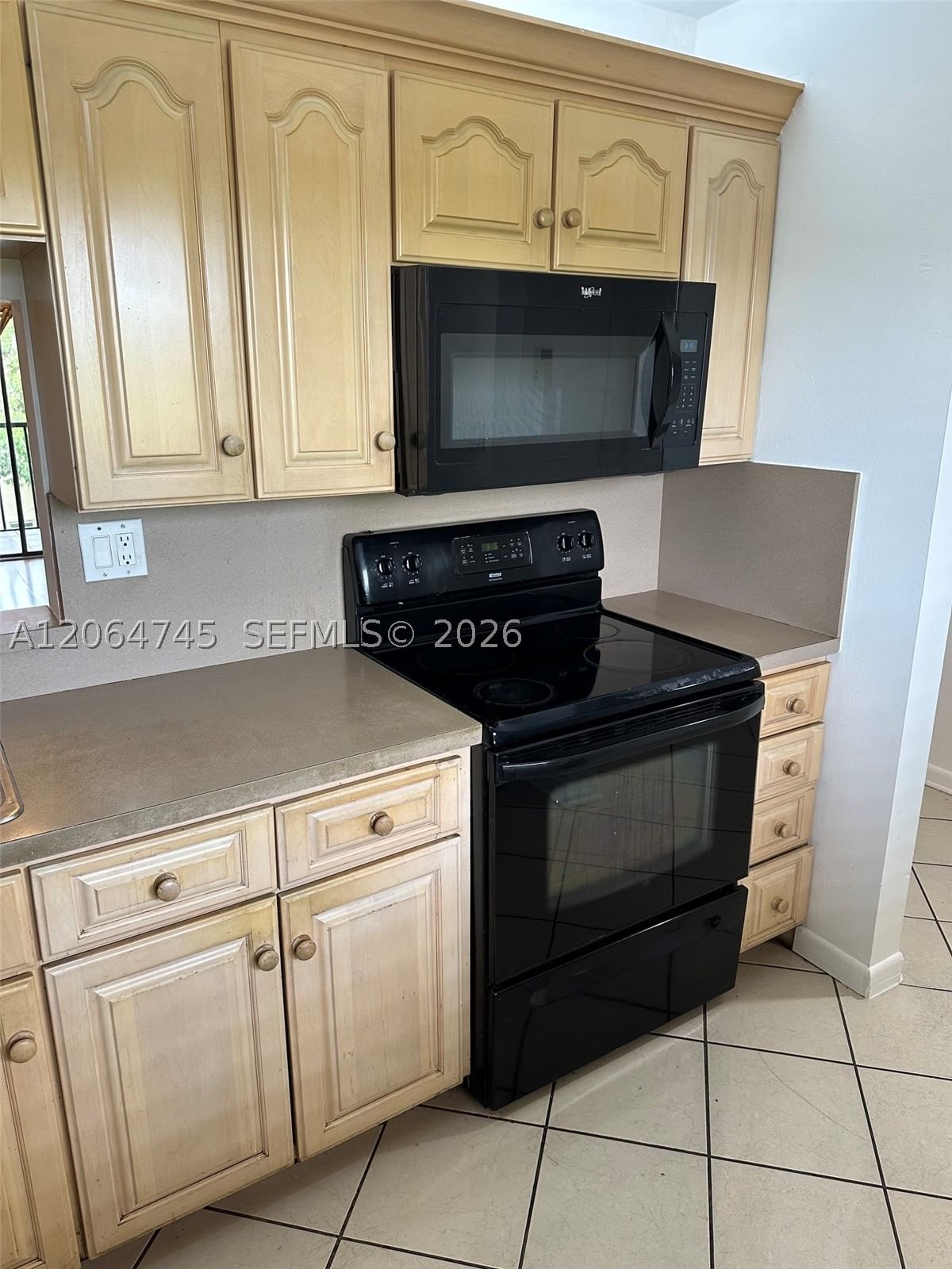 Real estate property located at 8415 107th Ave #303W, Miami-dade, Kendall Acres West Condo, Miami, FL