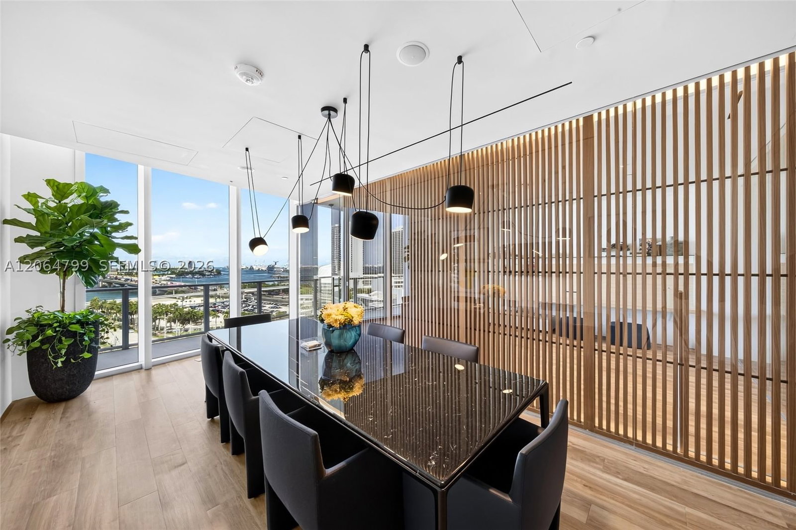 Real estate property located at 1400 Biscayne Blvd #2607, Miami-dade, Casa Bella Residences, Miami, FL