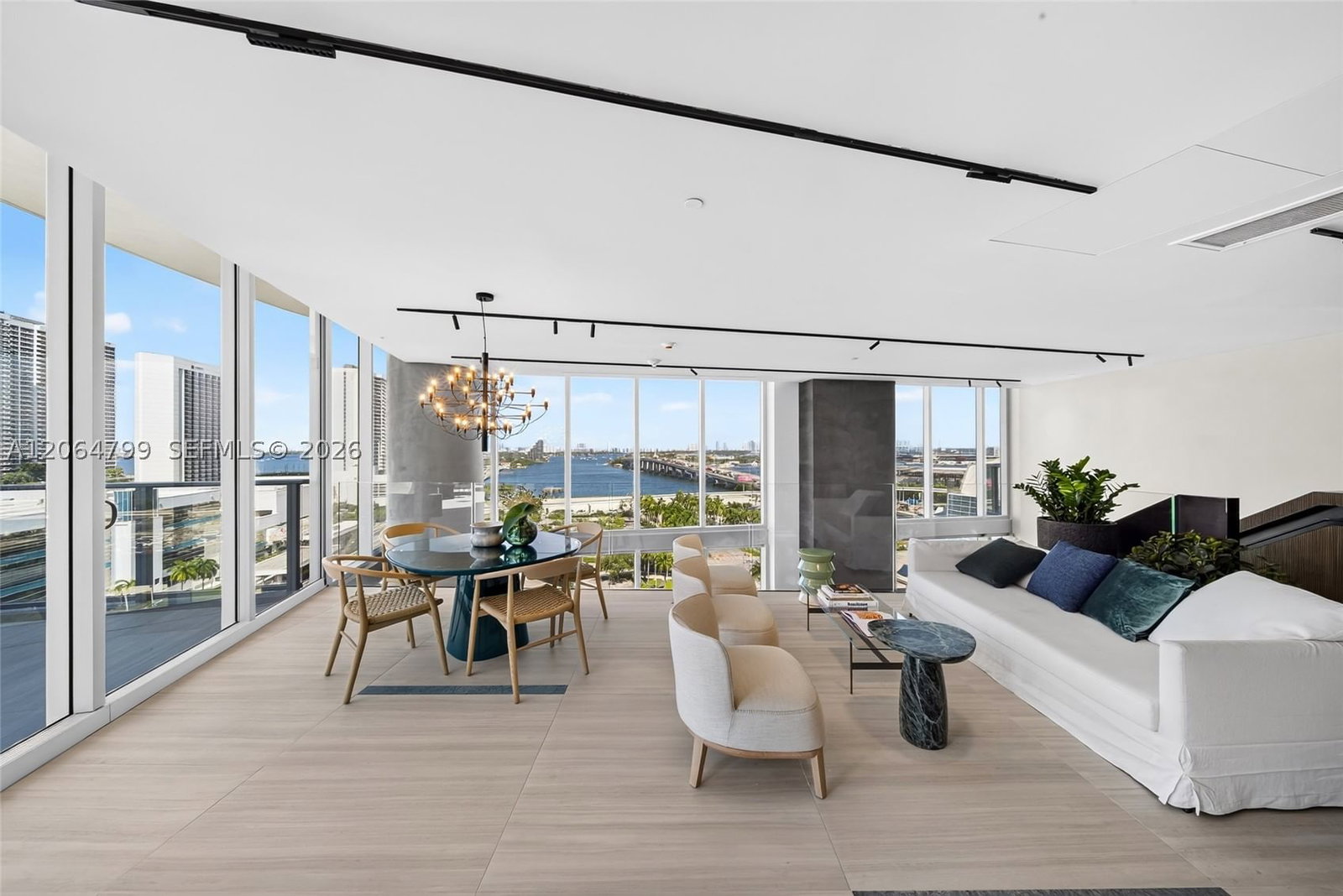 Real estate property located at 1400 Biscayne Blvd #2607, Miami-dade, Casa Bella Residences, Miami, FL