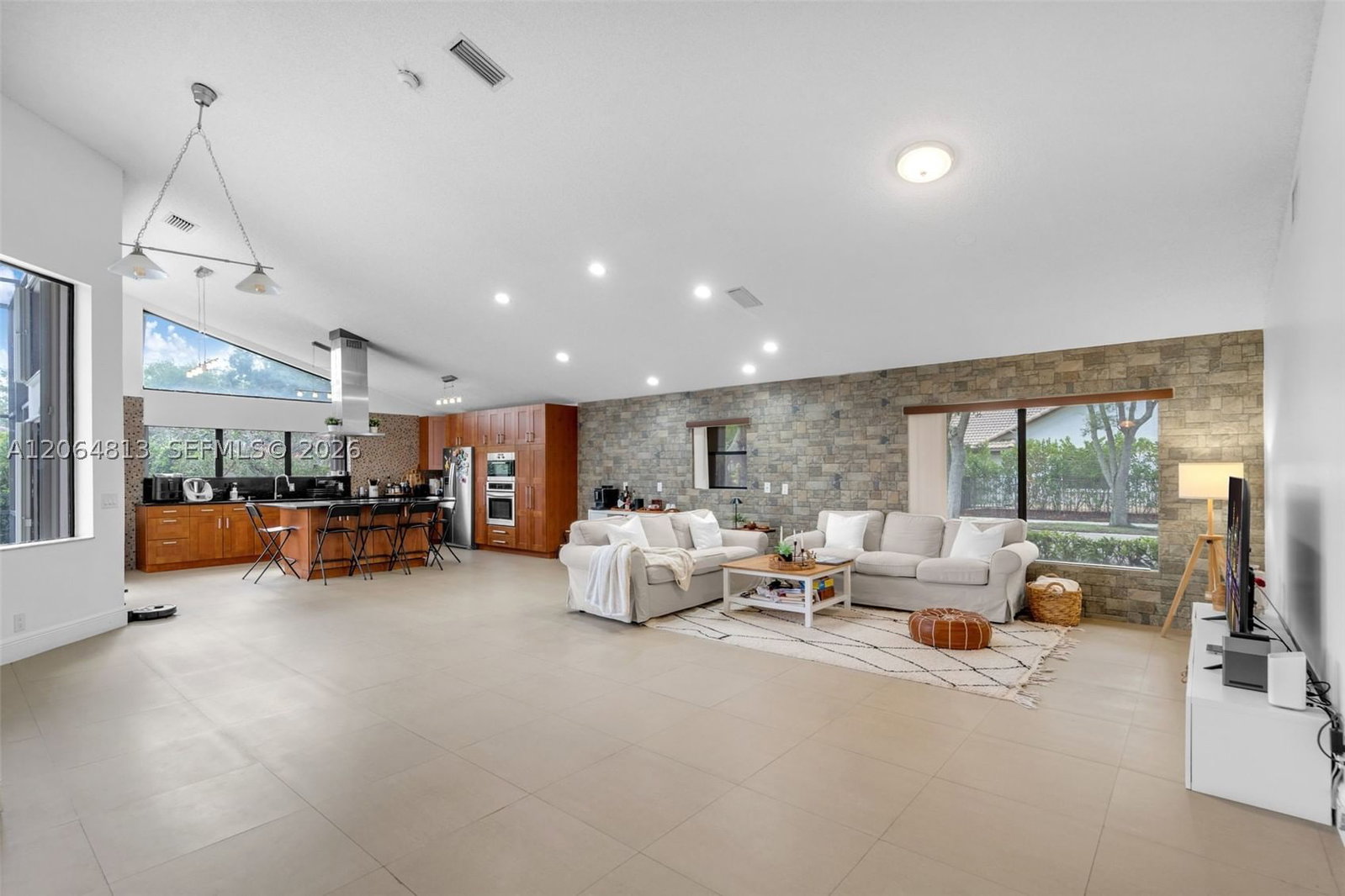 Real estate property located at 1051 Deerpath Ct, Broward, Country Isles, Weston, FL