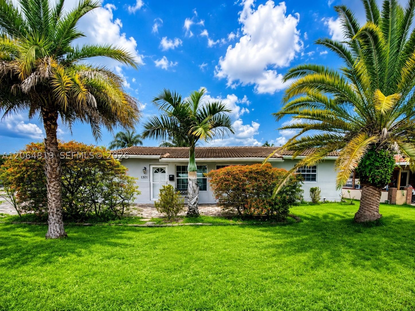 Real estate property located at 1301 42nd St, Broward, Coral Heights Sec 2, Oakland Park, FL