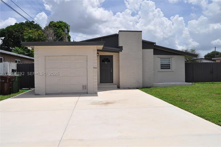 Real estate property located at 4035 2nd Ave, Miami-dade, Churchill Downs, Hialeah, FL