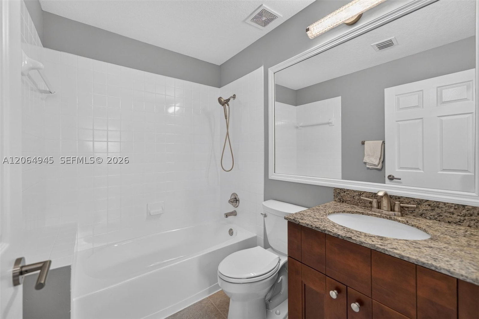Real estate property located at 1038 Lavender Cir, Broward, Savanna / The Marshes, Weston, FL
