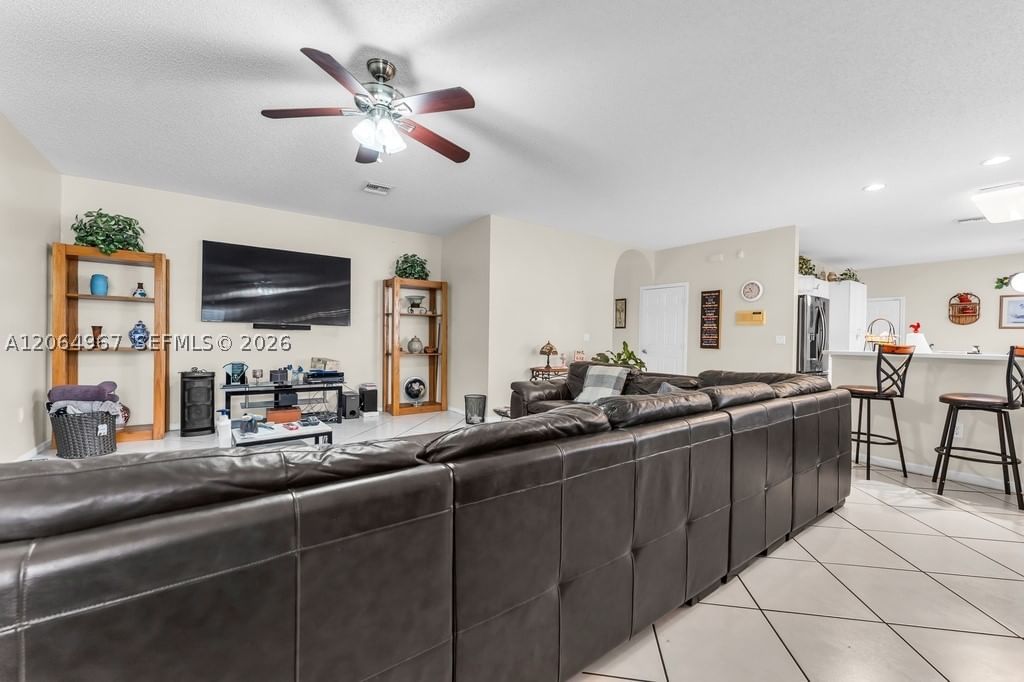 Real estate property located at 15887 11th St, Broward, Towngate, Pembroke Pines, FL